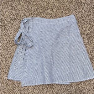 BRANDY MELVILLE WRAP SKIRT